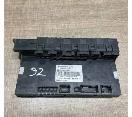 Mercedes-Benz C W203 Comfort/convenience module 2035450701 5DK00797420