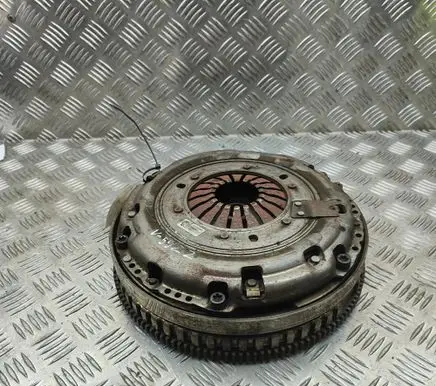 Opel Vivaro Clutch set kit 301015679R 302052965R