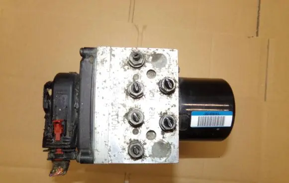 Volkswagen PASSAT B6 ABS Pump 3C0614109J