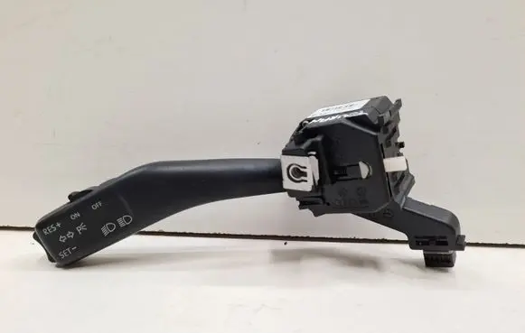 Volkswagen Touran I Indicator stalk 1K0953513A