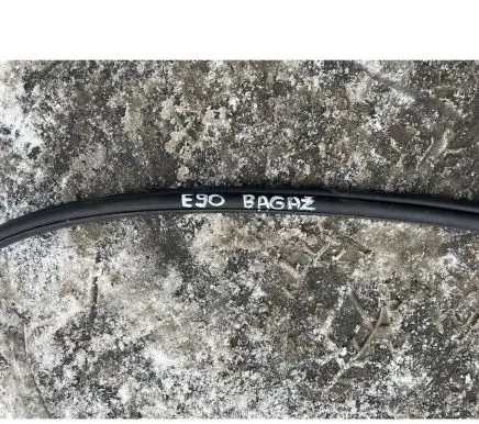BMW 3 E90 E91 Loading door rubber seal (on body) 