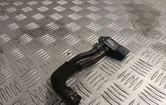Audi A4 S4 B8 8K Exhaust gas pressure sensor 0281006005