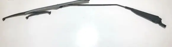 Front wiper blade arm