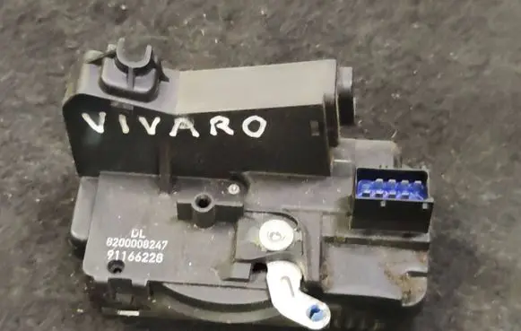 Opel Vivaro Front door lock 8200008247 91166228