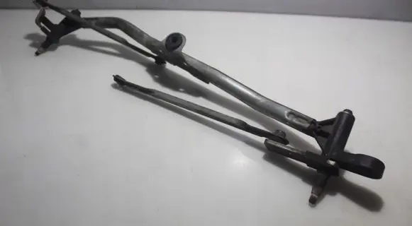 Skoda Fabia Mk2 (5J) Front wiper linkage 