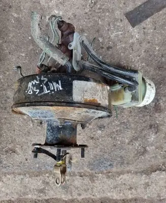 Mitsubishi Space Wagon Brake booster