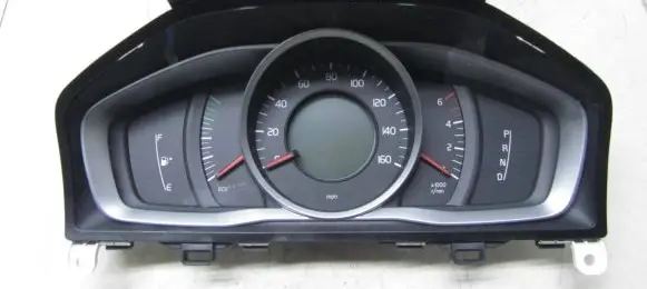 Volvo S60 Speedometer (instrument cluster) 31453097