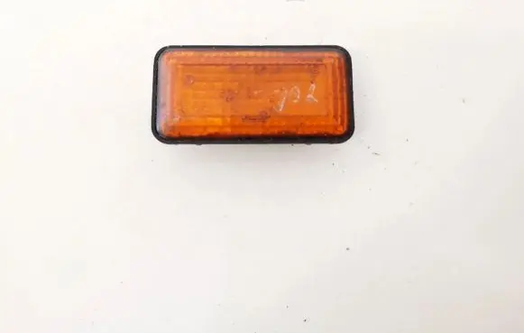 Volkswagen Golf III Front fender indicator light 1h0949117a