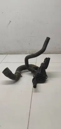 Renault Captur Thermostat/thermostat housing 110612563R