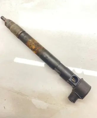 Opel Antara Fuel injector 25183185 28264952 0710LD13R61
