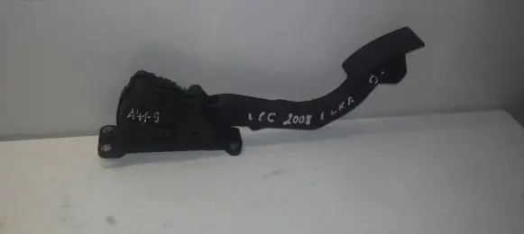 Volvo V50 Accelerator throttle pedal 00864133