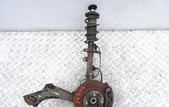 Front wheel hub spindle knuckle