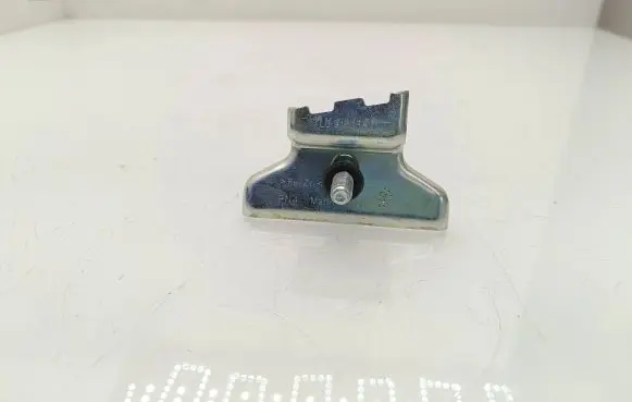 Audi Q7 4L Battery bracket 7L0915138C