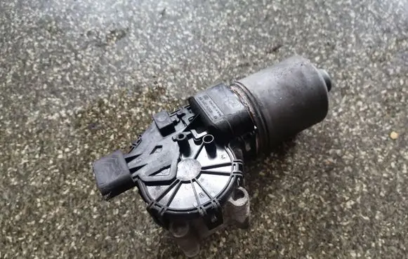 Ford Mondeo MK IV Wiper motor 0390243069
