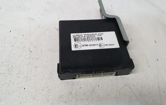 Toyota Prius (XW20) Immobilizer control unit/module 8978047030 626820000 97RI012017