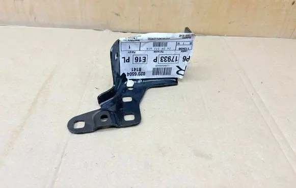 Dacia Sandero III Fender mounting bracket 260927261R