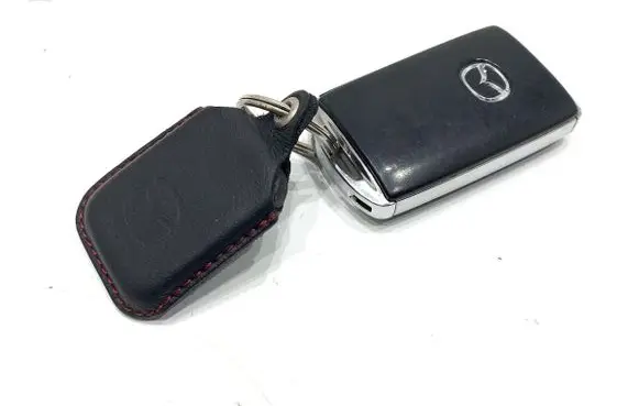 Mazda 3 Ignition key/card SKE11E01
