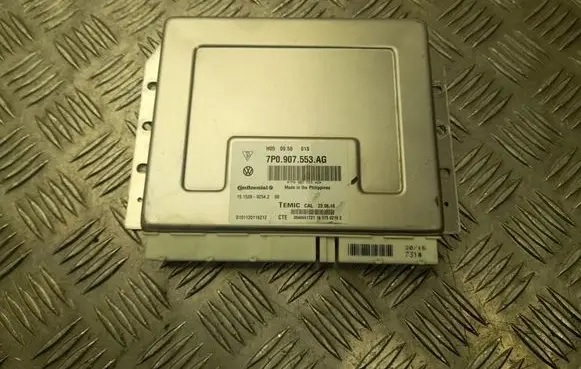 Volkswagen Touareg II Air suspension control unit module (rear) 7P0907553AG