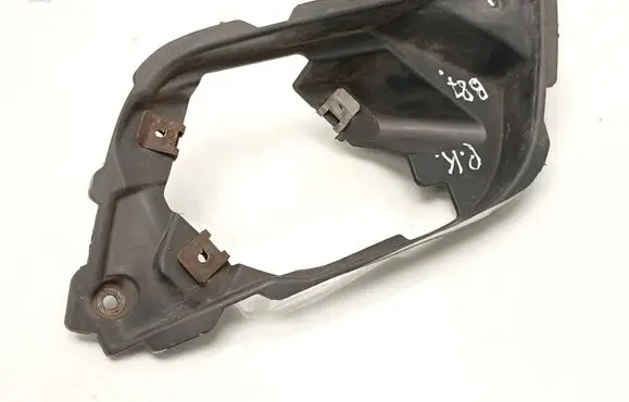 Mercedes-Benz ML W164 Fog light bracket A1648890314