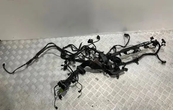Mercedes-Benz E W211 Engine installation wiring loom