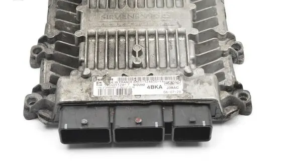 Ford Focus Engine control unit/module 6M5112A650YA