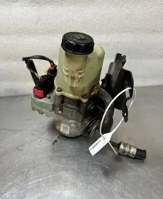 Dacia Sandero Power steering pump 491105358R