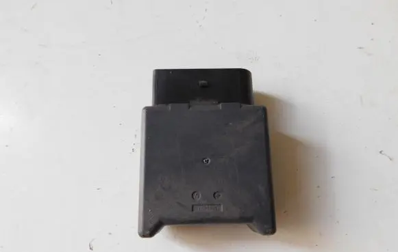 Volkswagen Tiguan Fuel pump relay 