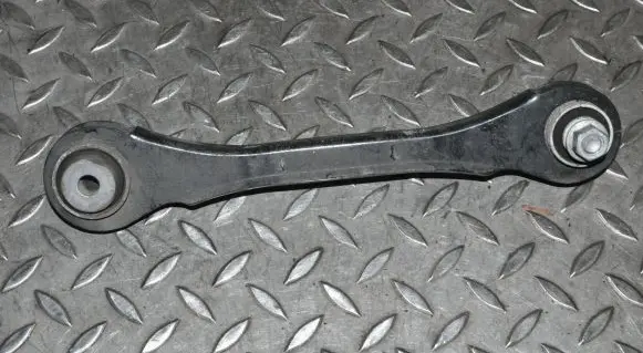 Rear upper control arm/wishbone