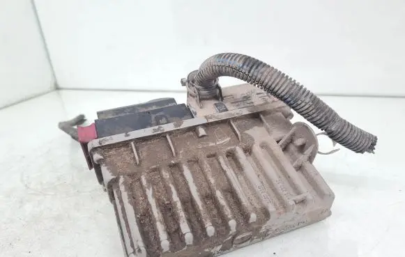 Opel Zafira A Fan control module 24462344 15408373