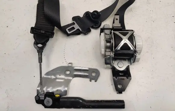 Ford F150 Front seatbelt JL3BC699D64AF3ZHE