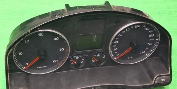Volkswagen Golf V Speedometer (instrument cluster) 4V1F10A855AG 0682