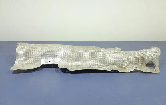 BMW M4 F82 F83 Exhaust heat shield 7447025