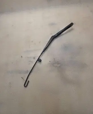 Audi A8 S8 D2 4D Front wiper blade arm 
