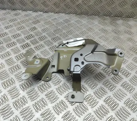 Audi A6 etron 85E Fender mounting bracket 85E821150 85E821136