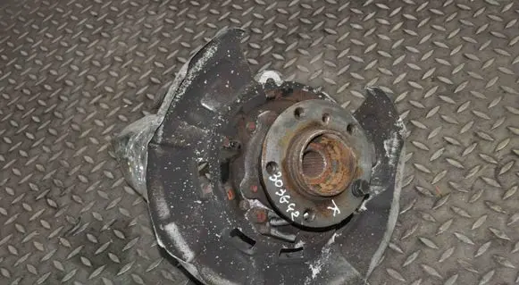 BMW X5 E70 Rear wheel hub