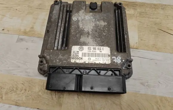 Skoda Octavia Mk2 (1Z) Engine control unit/module 03G906016K 0281012237