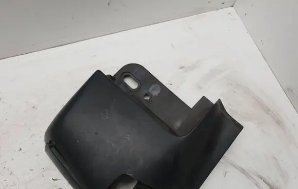BMW 3 E36 Seat belt trim 8170589