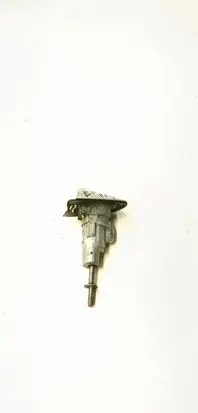 Volkswagen PASSAT B7 Front door lock (next to the handle) 3C0837880