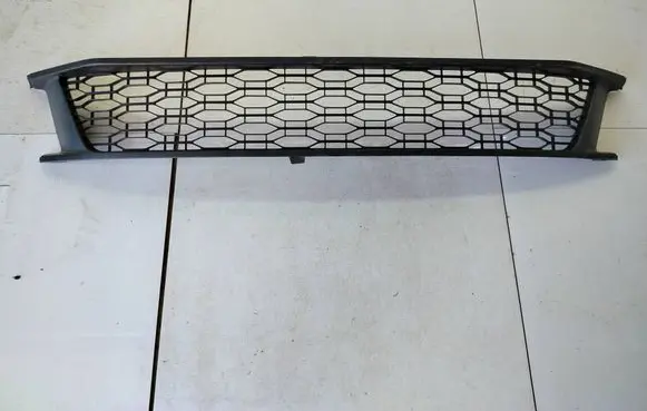 Dacia Sandero II Front grill 622547209R