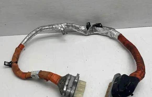 Ford Explorer VI High voltage cable L1M814B245 L1M814A099