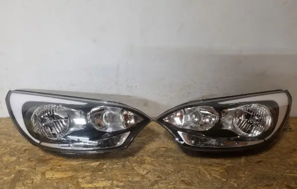 KIA Rio Headlights/headlamps set 