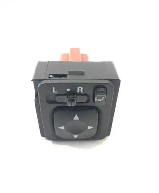 Mitsubishi Grandis Wing mirror switch 183569