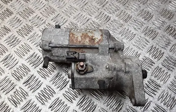 Toyota Yaris Starter motor 2810033080