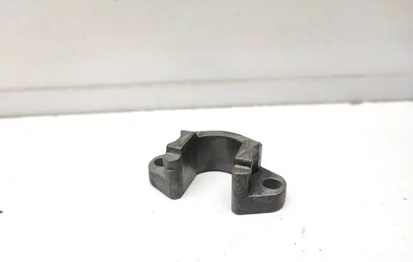 BMW 5 E60 E61 Fuel Injector clamp holder