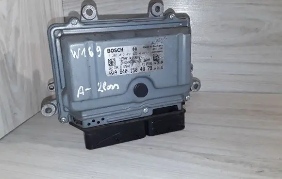 Mercedes-Benz A W169 Engine control unit/module 0281012431 A6401504879