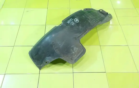 Hyundai i30 Front arch PRZOD XP182