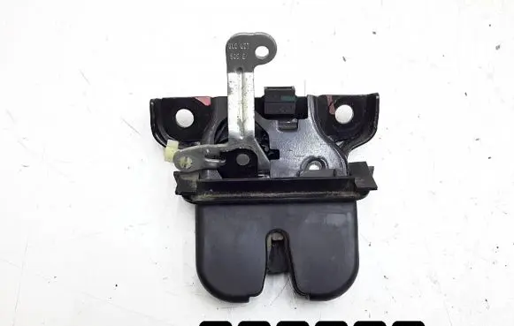 Audi A3 S3 8L Tailgate/trunk/boot lock/catch/latch