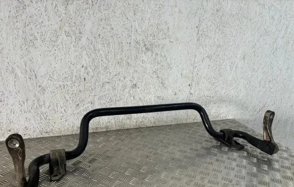 Mercedes-Benz C W205 Front anti-roll bar/sway bar A2053231065