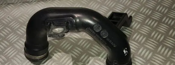 Infiniti Q50 Air intake hose/pipe