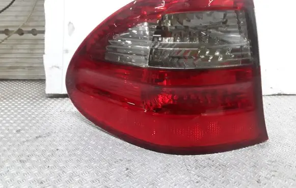 Mercedes-Benz E W211 Rear/tail lights A2118202764
